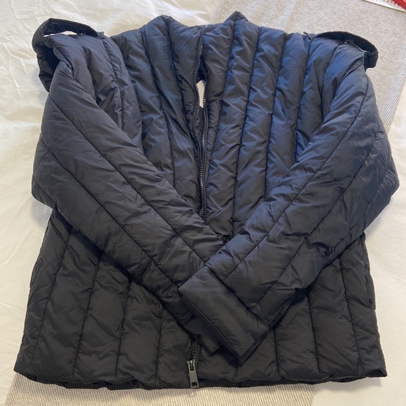 Maria Victoria Paolillo (MVP) black puffer jacket - Picture 6 of 7